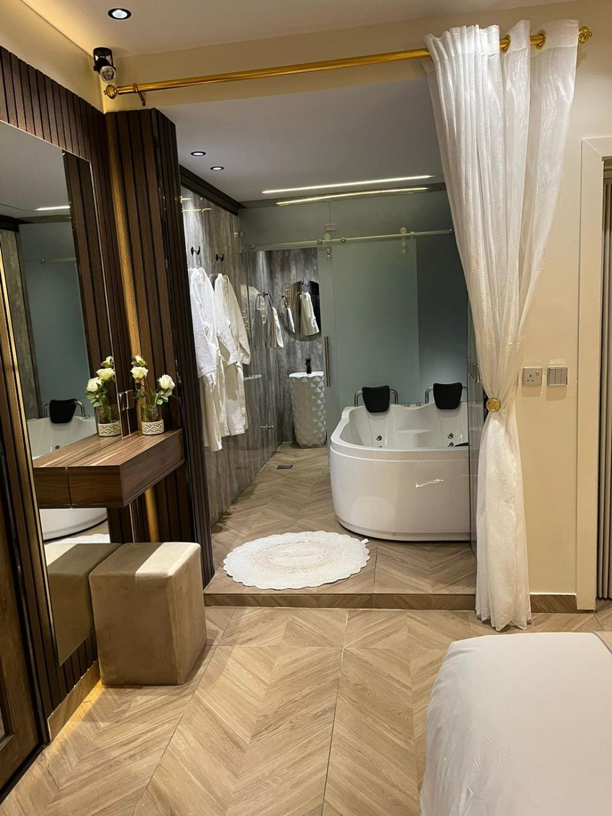 Nourth House Aparthotel Al Qurayyat Exteriér fotografie